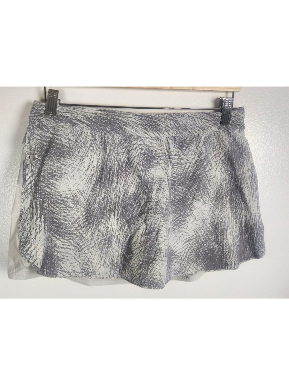 Outdoor Voices Women's Sz. M Grey Printed Tennis Active Skort